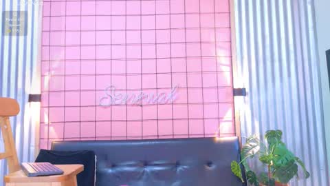 Snapshot of mensia_hernandez chatting on March 14, 2026, 1:27 pm Princess Mensia online show from March 14, 2026, 1:27 pm