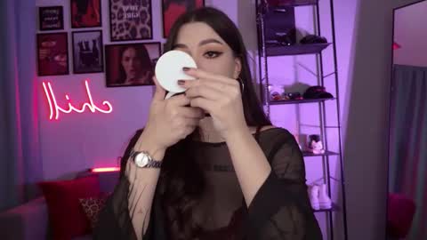 Amy Meow online show from October 15, 2025, 5:13 pm