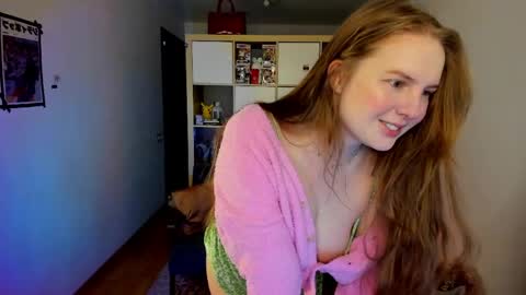 Flora  Next stream November 17th at 6  GMT online show from April 23, 2026, 2:57 am