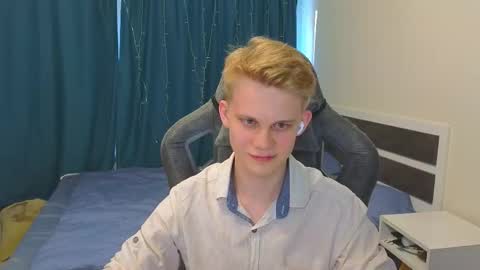 Mickey online show from September 10, 2025, 1:33 pm