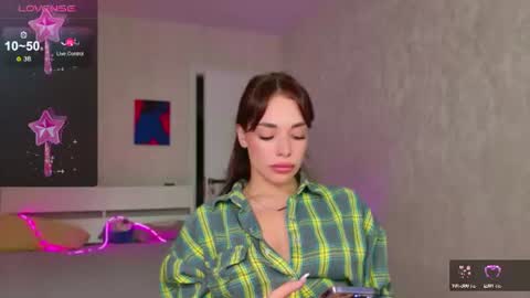 Snapshot of meow_moore chatting on July 23, 2026, 3:15 am Megan online show from July 23, 2026, 3:15 am