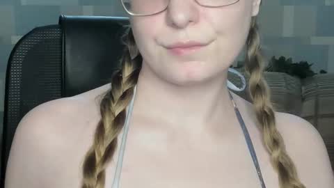 meowcr online show from March 18, 2026, 10:35 pm