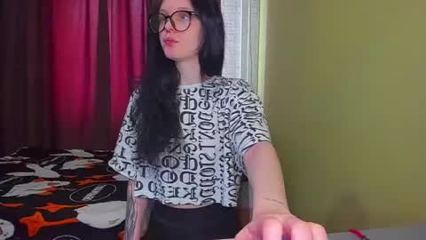 meowli online show from March 11, 2025, 6:53 am