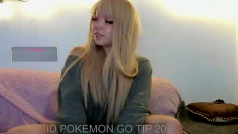 Snapshot of meowmelf chatting on July 1, 2026, 8:52 pm meowmelf online show from July 1, 2026, 8:52 pm