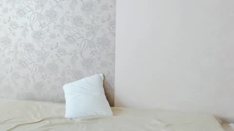 meowroslava online show from March 7, 2025, 1:18 pm