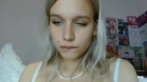 Lilu online show from February 19, 2025, 6:55 am