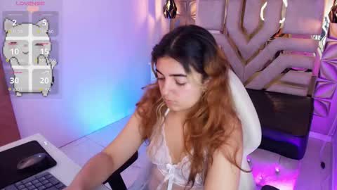    online show from September 24, 2025, 7:06 pm