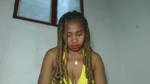 meraldaaaa online show from September 9, 2025, 3:50 am