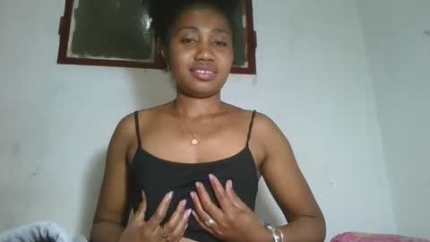 meraldaaaa online show from September 10, 2025, 7:58 pm