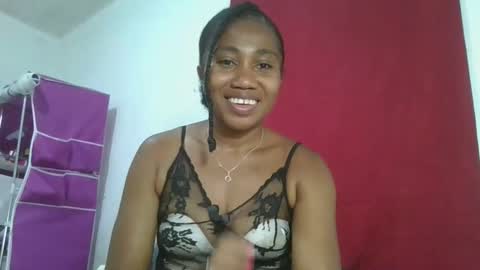 meraldaaaa online show from October 12, 2025, 5:56 pm