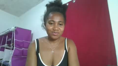 meraldaaaa online show from October 14, 2025, 9:15 pm