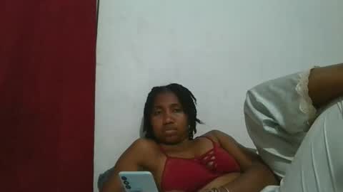 meraldaaaa online show from October 27, 2025, 10:41 am