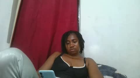 meraldaaaa online show from October 31, 2025, 8:43 pm