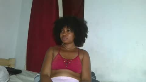 meraldaaaa online show from November 16, 2025, 2:11 pm