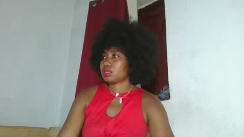 meraldaaaa online show from November 18, 2025, 8:41 am