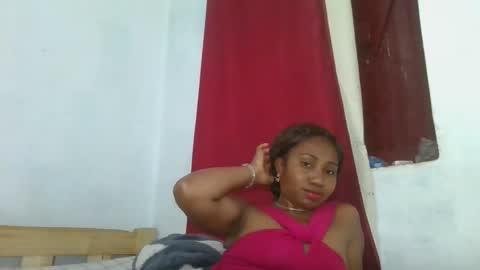 meraldaaaa online show from November 22, 2025, 11:37 pm