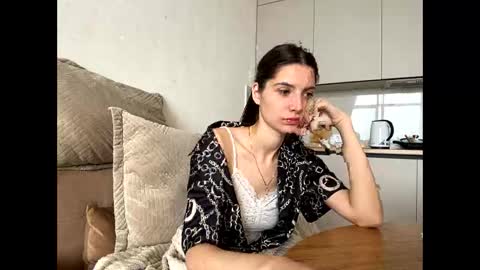 LEVA online show from April 18, 2026, 9:02 am