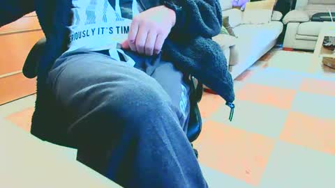 merce1972 online show from January 18, 2025, 8:10 am