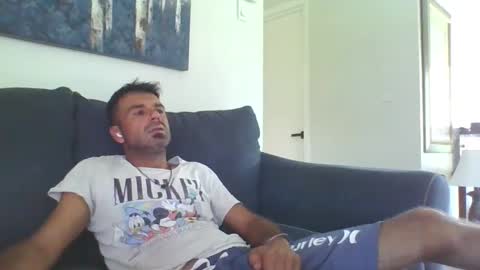 Mercedes190d online show from October 8, 2025, 5:54 pm