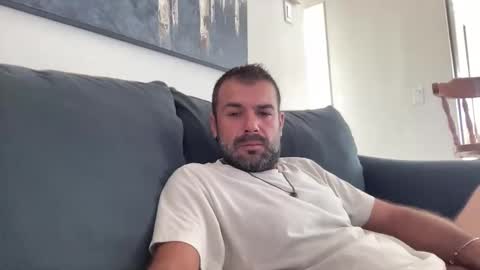 Snapshot of mercedes190d chatting on March 11, 2026, 1:17 pm Mercedes190d online show from March 11, 2026, 1:17 pm