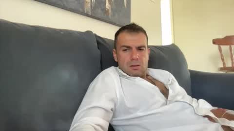Snapshot of mercedes190d chatting on March 20, 2026, 3:50 pm Mercedes190d online show from March 20, 2026, 3:50 pm