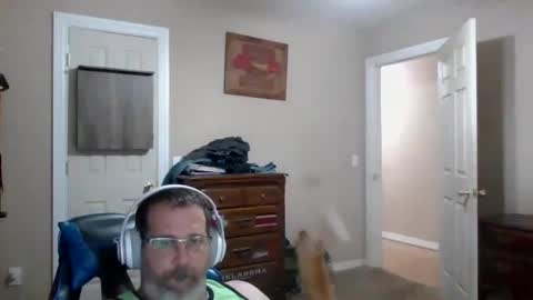 mercer1977 online show from October 12, 2025, 1:43 pm