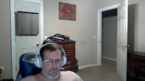 Snapshot of mercer1977 chatting on April 30, 2026, 11:27 am mercer1977 online show from April 30, 2026, 11:27 am