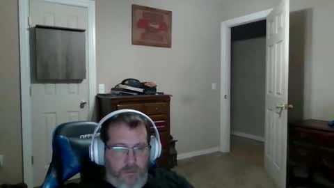 Snapshot of mercer1977 chatting on May 15, 2026, 12:45 pm mercer1977 online show from May 15, 2026, 12:45 pm