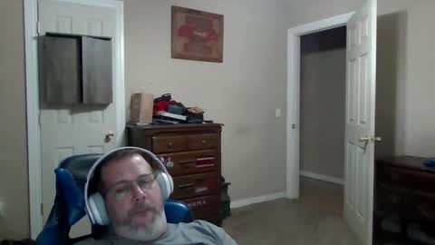 Snapshot of mercer1977 chatting on May 20, 2026, 4:46 pm mercer1977 online show from May 20, 2026, 4:46 pm