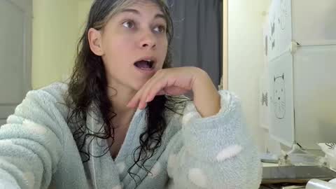 Miss Helena online show from November 21, 2025, 4:05 pm