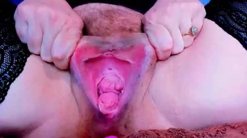 SOPHIE is the queen of squirt online show from February 22, 2025, 8:09 pm