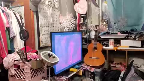 gurlnips online show from January 13, 2025, 1:02 am