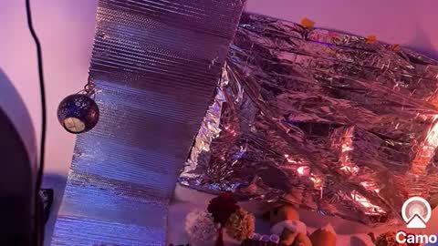 gurlnips online show from January 16, 2025, 11:04 am