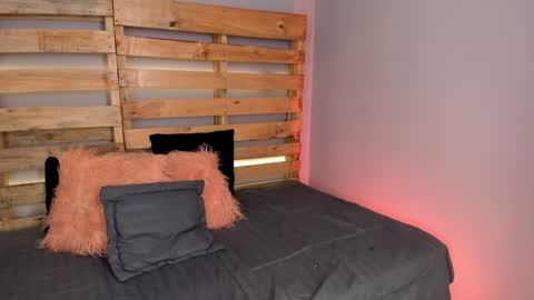 Merida  online show from January 23, 2025, 12:19 pm