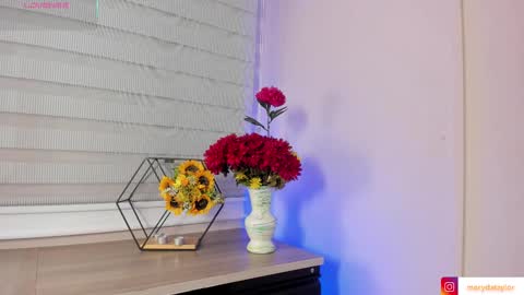 Merida  online show from March 5, 2025, 6:56 pm