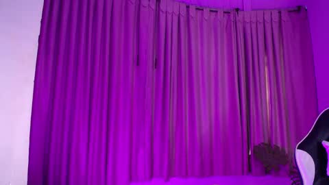 Merida online show from November 27, 2025, 1:13 pm