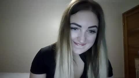 MeriWoulders online show from April 18, 2026, 7:07 pm