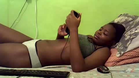 merlin_queen online show from February 26, 2025, 7:42 am