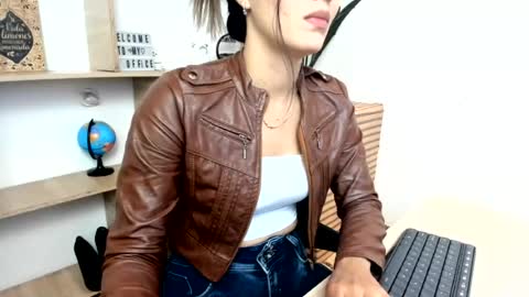 Snapshot of merlinaadams_ chatting on July 16, 2026, 8:04 pm Merlina online show from July 16, 2026, 8:04 pm