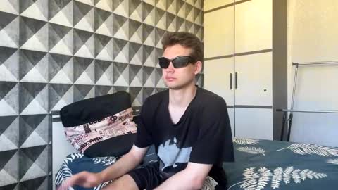 Johnny and Hailey online show from April 27, 2026, 1:36 am