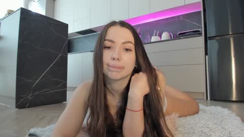 meryfoxxx online show from April 20, 2026, 8:28 am