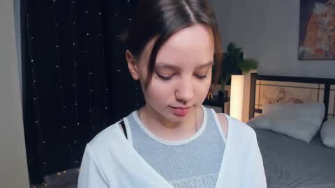 Lollita online show from March 5, 2025, 7:16 am