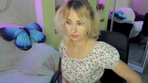 merymidnight online show from November 12, 2025, 6:58 am