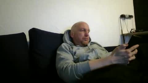 metaller123456 online show from March 22, 2026, 8:01 pm