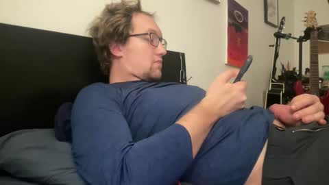 Snapshot of metallica92786 chatting on December 28, 2024, 5:23 am metallica92786 online show from December 28, 2024, 5:23 am