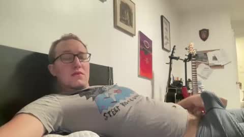 Snapshot of metallica92786 chatting on January 14, 2025, 3:32 am metallica92786 online show from January 14, 2025, 3:32 am