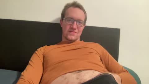 Snapshot of metallica92786 chatting on February 9, 2025, 3:32 am metallica92786 online show from February 9, 2025, 3:32 am