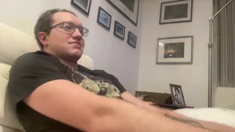 Snapshot of metallica92786 chatting on February 23, 2025, 5:12 am metallica92786 online show from February 23, 2025, 5:12 am