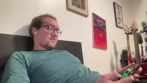 Snapshot of metallica92786 chatting on November 13, 2025, 5:06 am metallica92786 online show from November 13, 2025, 5:06 am