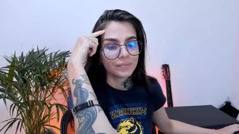 Meurif online show from February 21, 2025, 2:38 pm